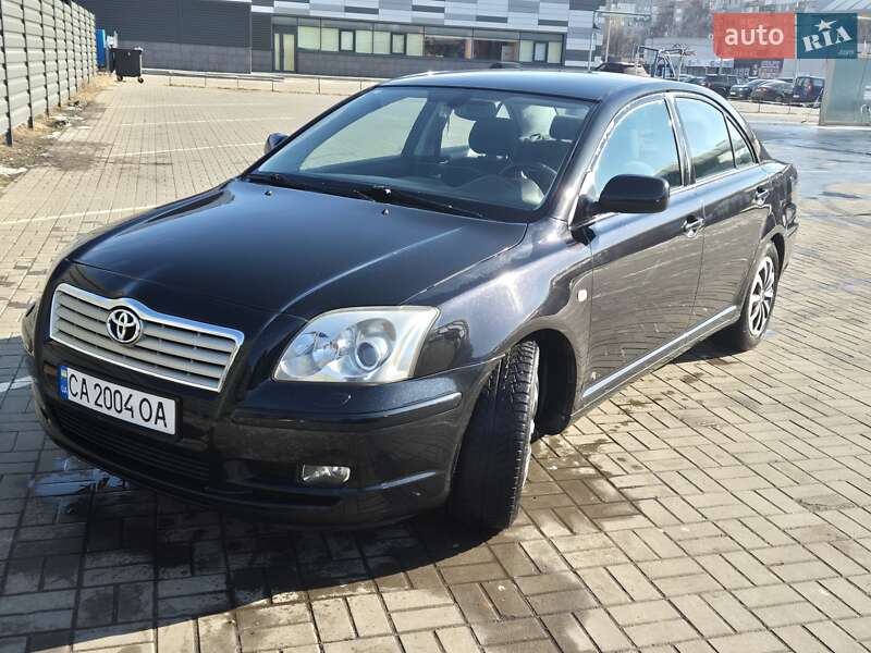 Toyota Avensis 2004