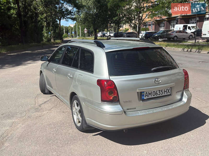 Универсал Toyota Avensis 2004 в Житомире