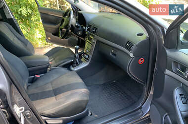 Универсал Toyota Avensis 2006 в 