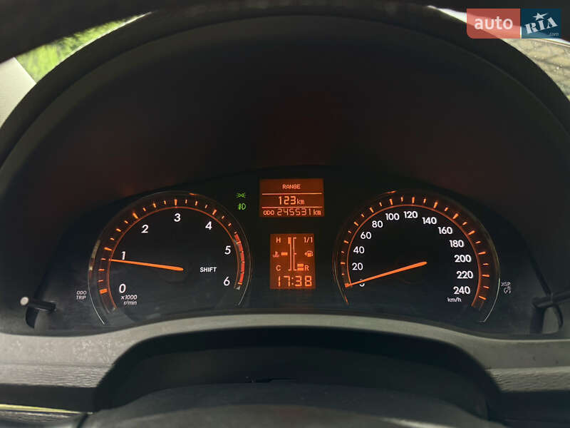 Универсал Toyota Avensis 2009 в Тернополе