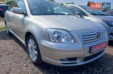 Седан Toyota Avensis 2004 в Луцьку