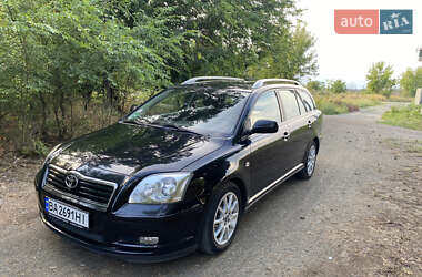Универсал Toyota Avensis 2004 в Гайвороне