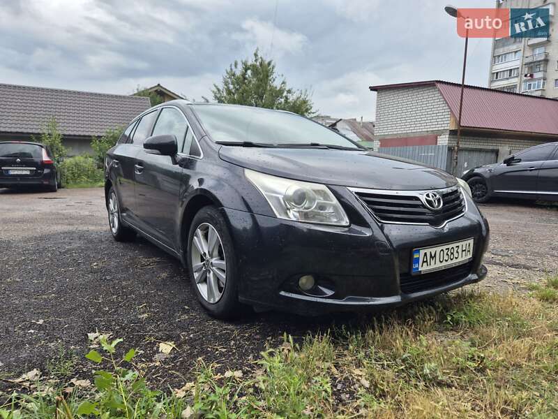 Универсал Toyota Avensis 2010 в Житомире