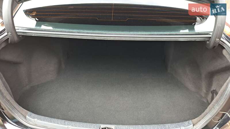 Седан Toyota Avensis 2009 в Мукачевому