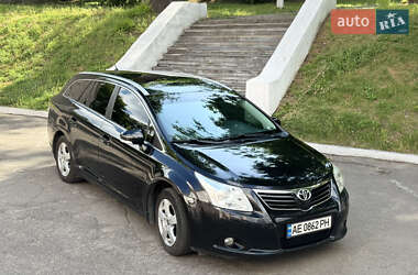 Универсал Toyota Avensis 2011 в Каменском