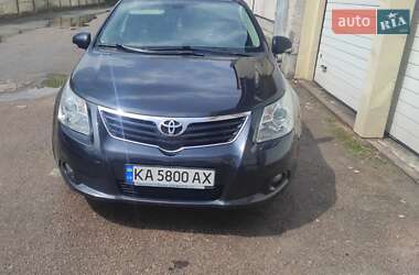 Седан Toyota Avensis 2011 в Киеве