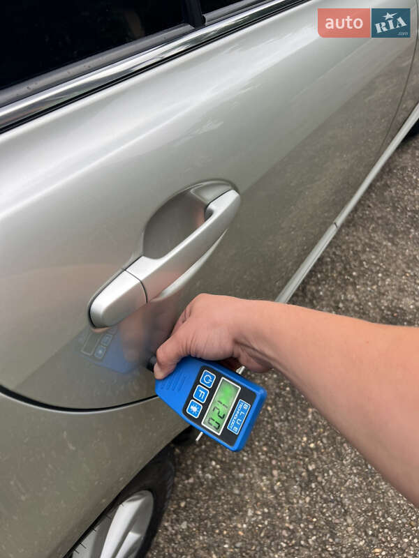 Седан Toyota Avensis 2008 в Трускавце