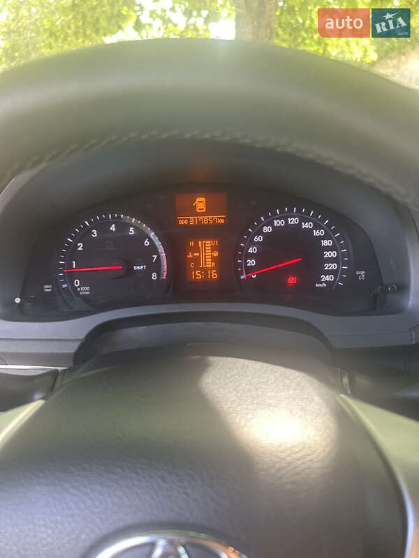 Седан Toyota Avensis 2012 в Первомайске