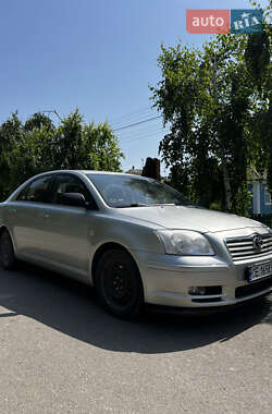 Лифтбек Toyota Avensis 2003 в Сокирянах