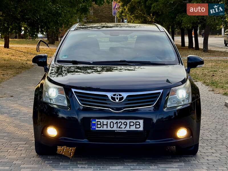 Универсал Toyota Avensis 2009 в Одессе