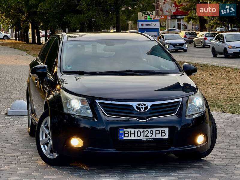 Универсал Toyota Avensis 2009 в Одессе