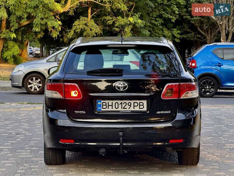 Универсал Toyota Avensis 2009 в Одессе