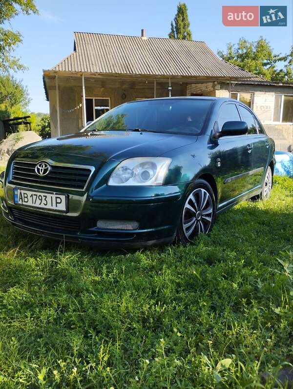 Toyota Avensis 2004