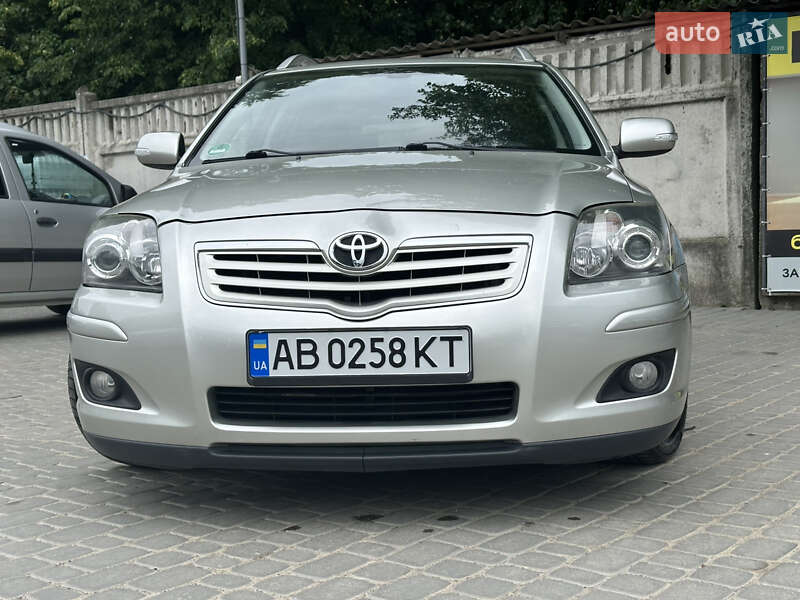 Универсал Toyota Avensis 2006 в Виннице