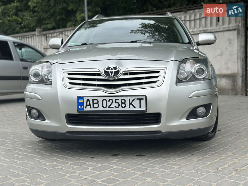 Универсал Toyota Avensis 2006 в Виннице