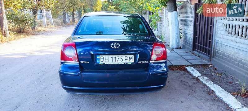 Седан Toyota Avensis 2006 в Одессе