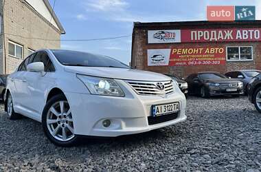 Седан Toyota Avensis 2011 в Смілі