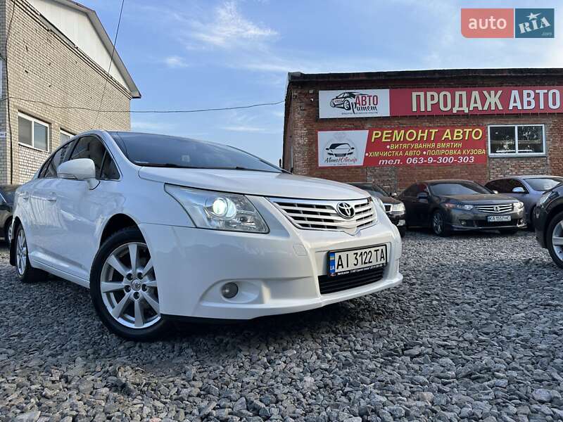 Toyota Avensis 2011