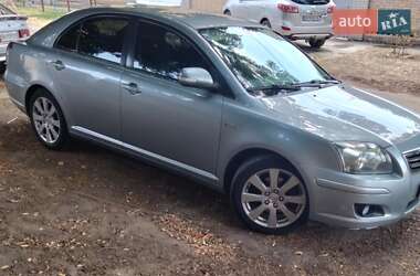 Лифтбек Toyota Avensis 2007 в Рени