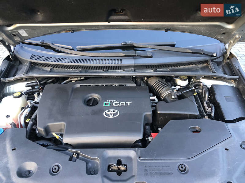 Универсал Toyota Avensis 2008 в Луцке