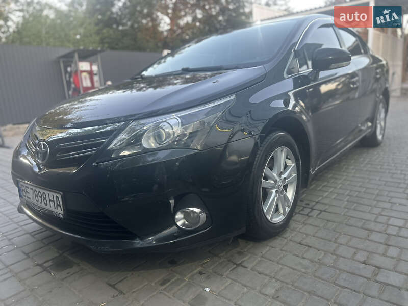 Седан Toyota Avensis 2012 в Первомайске