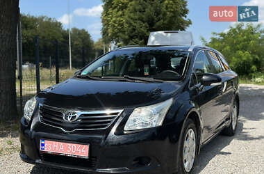 Універсал Toyota Avensis 2010 в Вінниці