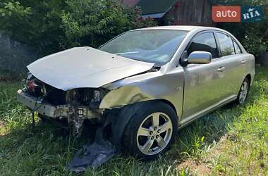 Седан Toyota Avensis 2003 в Львове