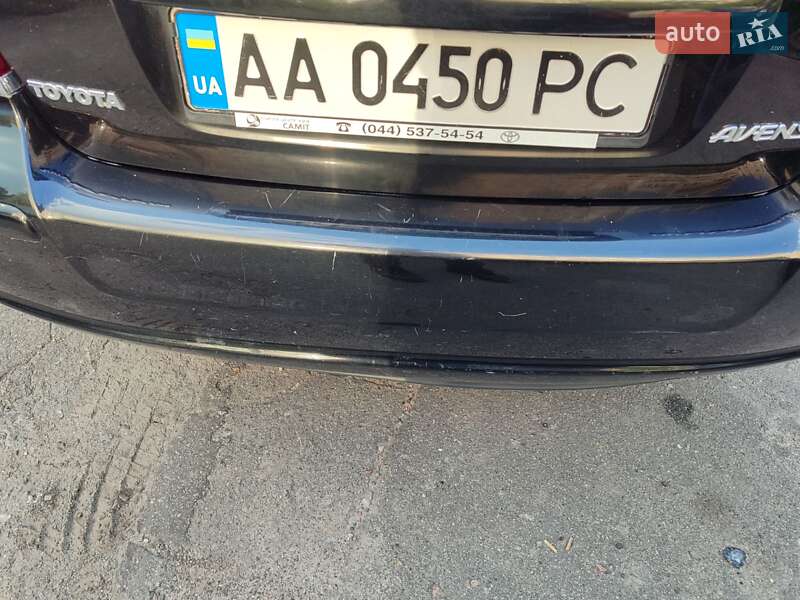 Седан Toyota Avensis 2007 в Киеве