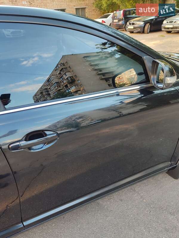 Седан Toyota Avensis 2007 в Киеве