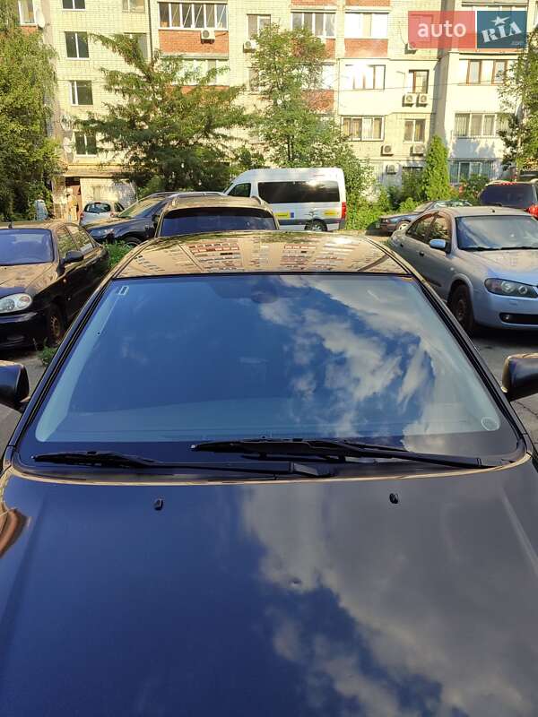 Седан Toyota Avensis 2007 в Киеве