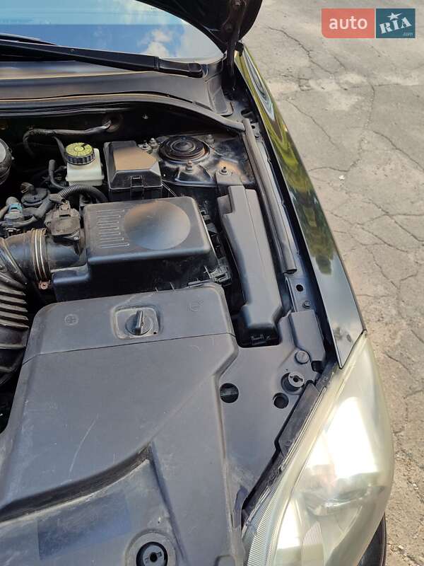 Седан Toyota Avensis 2007 в Киеве