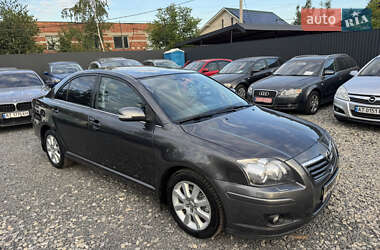 Седан Toyota Avensis 2008 в Івано-Франківську
