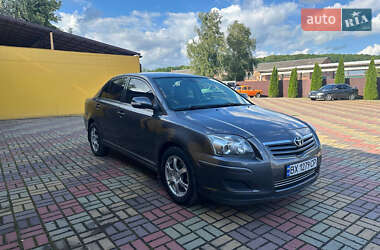 Седан Toyota Avensis 2008 в Ізяславі