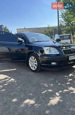 Седан Toyota Avensis 2006 в Львове
