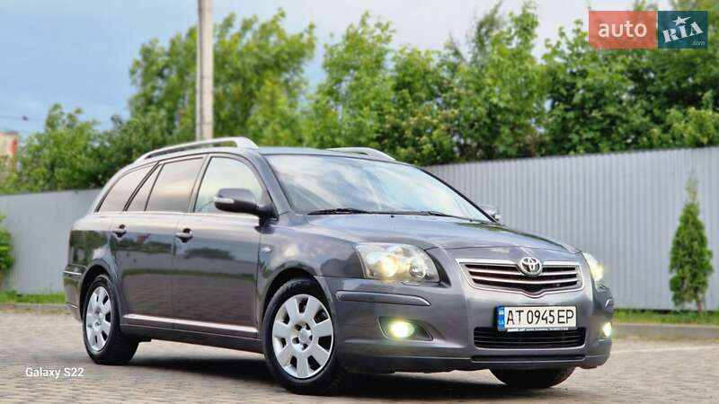 Универсал Toyota Avensis 2006 в Ивано-Франковске