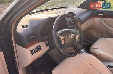 Седан Toyota Avensis 2003 в Овидиополе