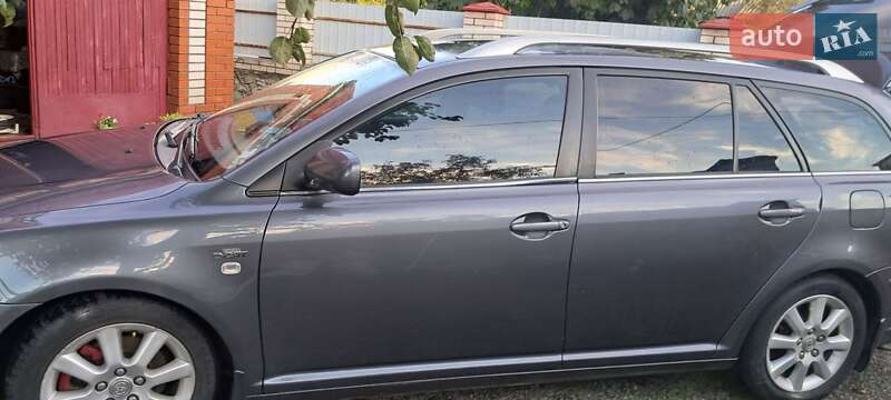 Универсал Toyota Avensis 2005 в Звягеле фото 2 Универсал Toyota Avensis 2005 в Звягеле
