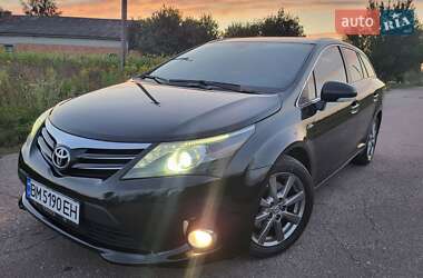 Универсал Toyota Avensis 2013 в Глухове