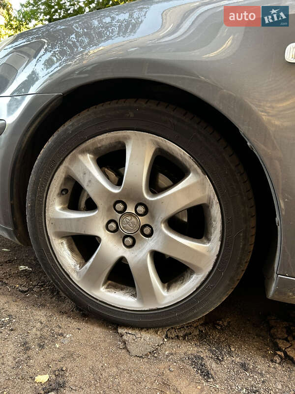 Лифтбек Toyota Avensis 2004 в Кривом Роге фото 14 Лифтбек Toyota Avensis 2004 в Кривом Роге