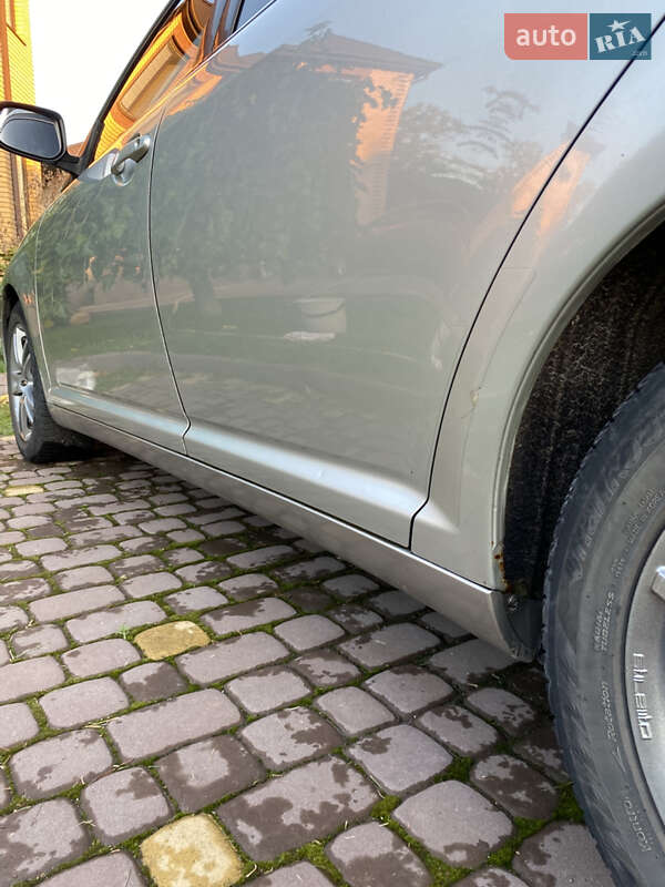 Седан Toyota Avensis 2007 в Виннице