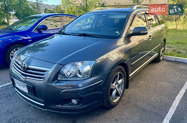 Універсал Toyota Avensis 2007 в Полтаві