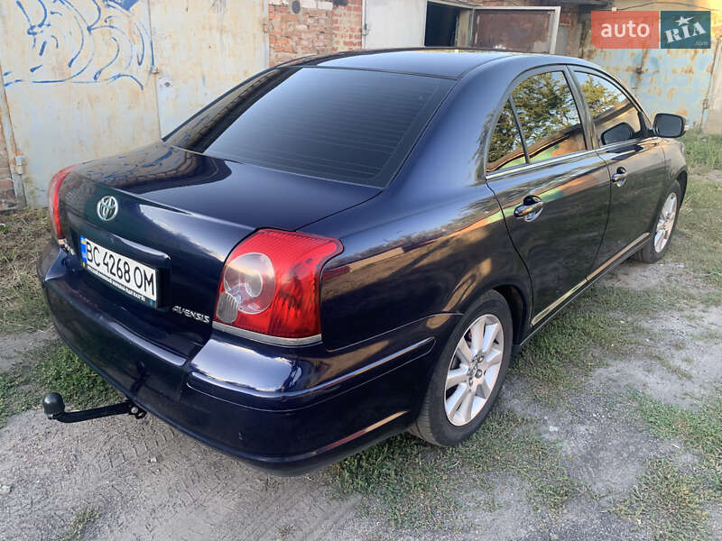 Седан Toyota Avensis 2006 в Терновке