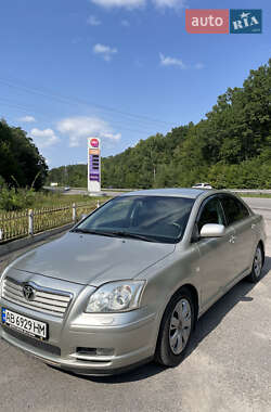 Седан Toyota Avensis 2003 в Виннице