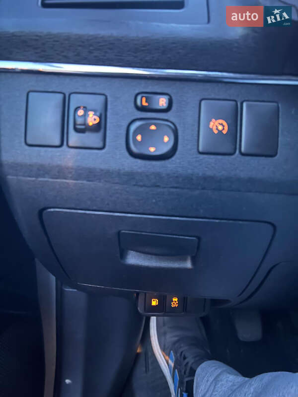 Универсал Toyota Avensis 2010 в Киеве фото 5 Универсал Toyota Avensis 2010 в Киеве