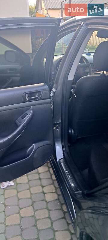 Седан Toyota Avensis 2007 в Хоросткові