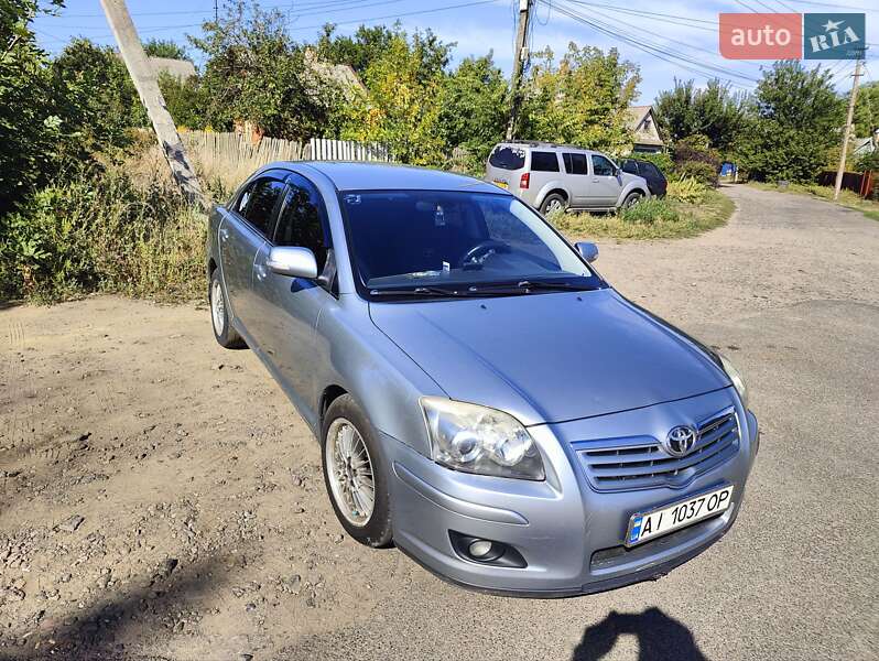 Седан Toyota Avensis 2007 в Краматорске