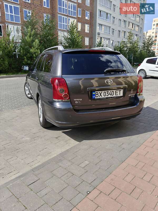 Универсал Toyota Avensis 2007 в Хмельницком