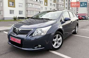 Універсал Toyota Avensis 2010 в Вінниці