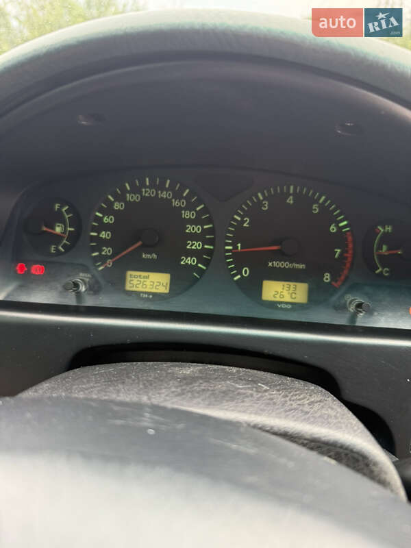 Седан Toyota Avensis 1998 в Днепре фото 16 Седан Toyota Avensis 1998 в Днепре