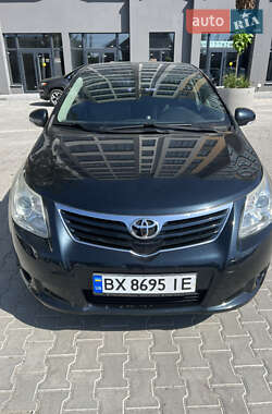 Седан Toyota Avensis 2011 в Хмельницком